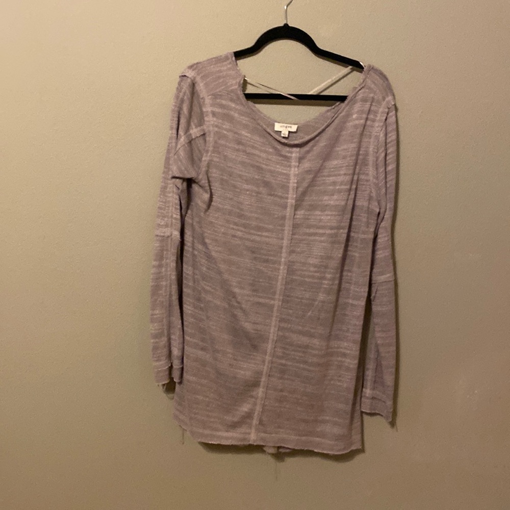 Lightweight gray sweater
